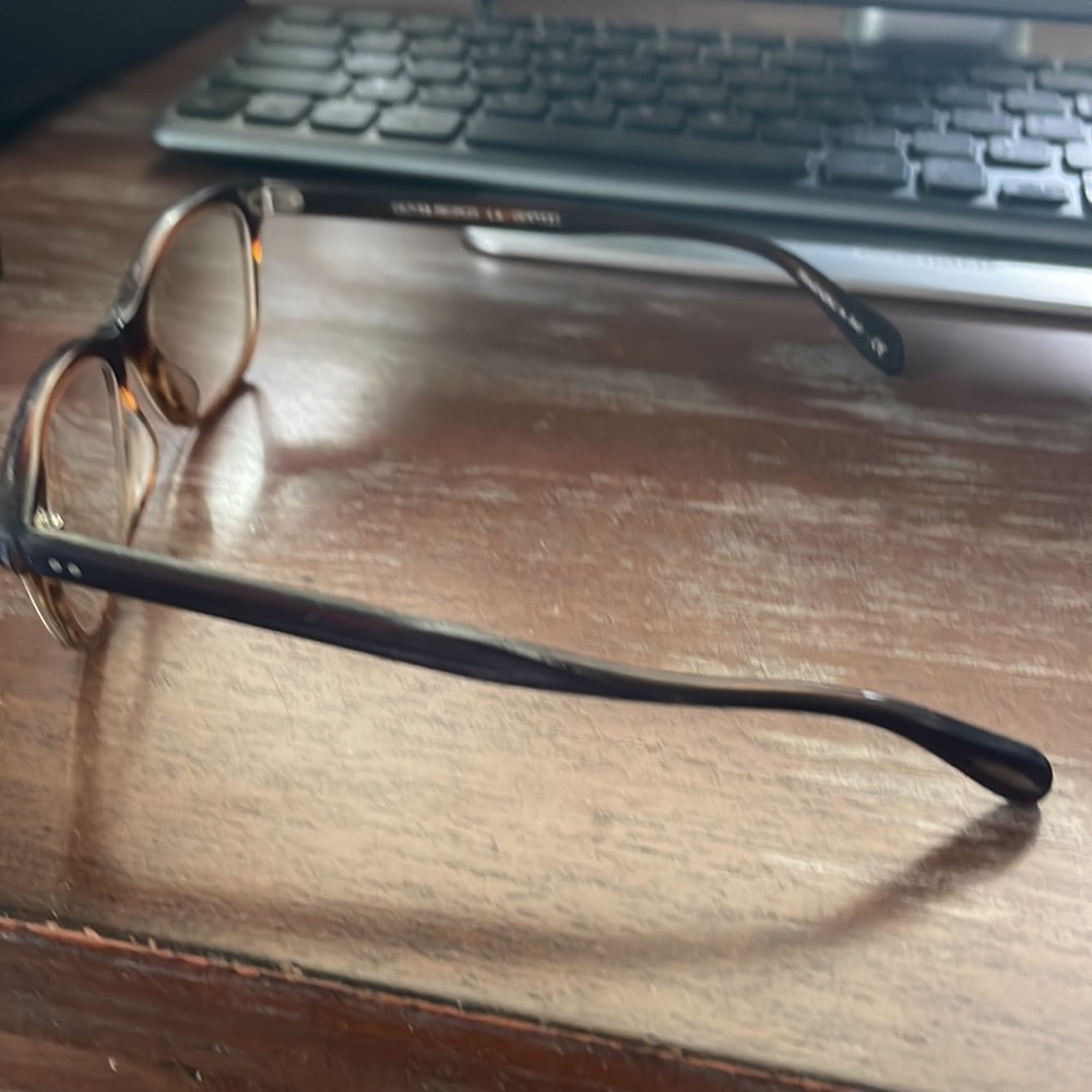 Oliver PeoplesLA Ashton brown eyeglasses with brown OliverPeoples LA case - Picture 10 of 17